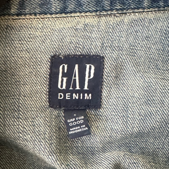Gap Small Women’s Denim/Jean Jacket - Picture 2 of 5
